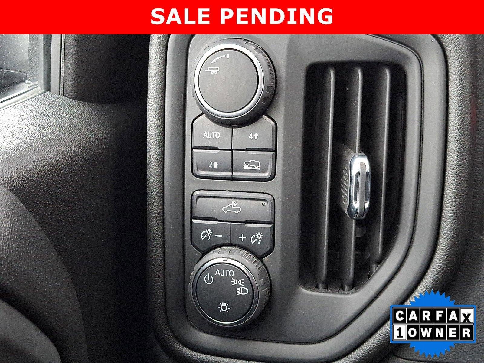 2022 Chevrolet Silverado 1500 Crew Cab Short Box 4-Wheel Drive Custom