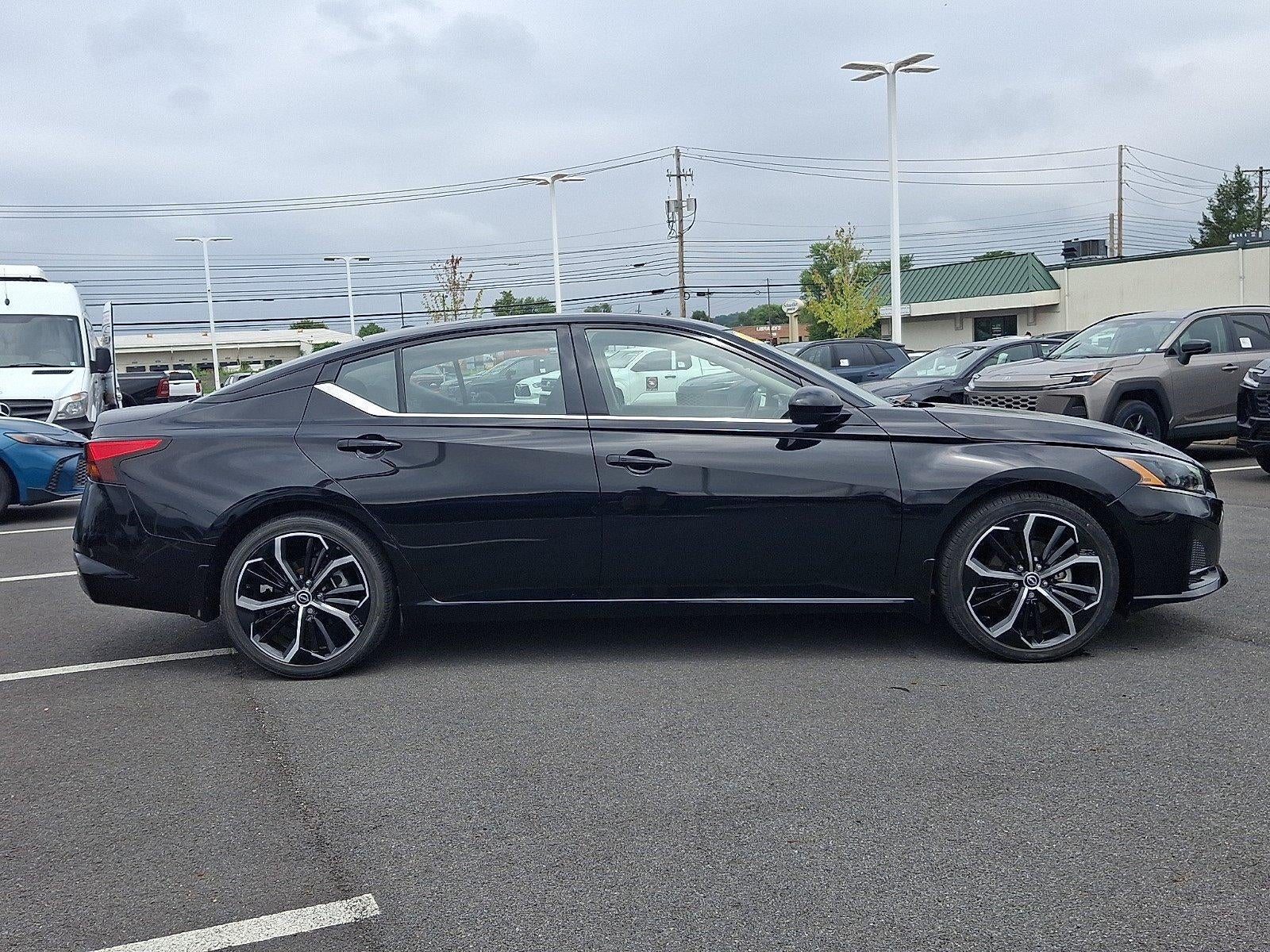 2023 Nissan Altima 2.5 SR Sedan