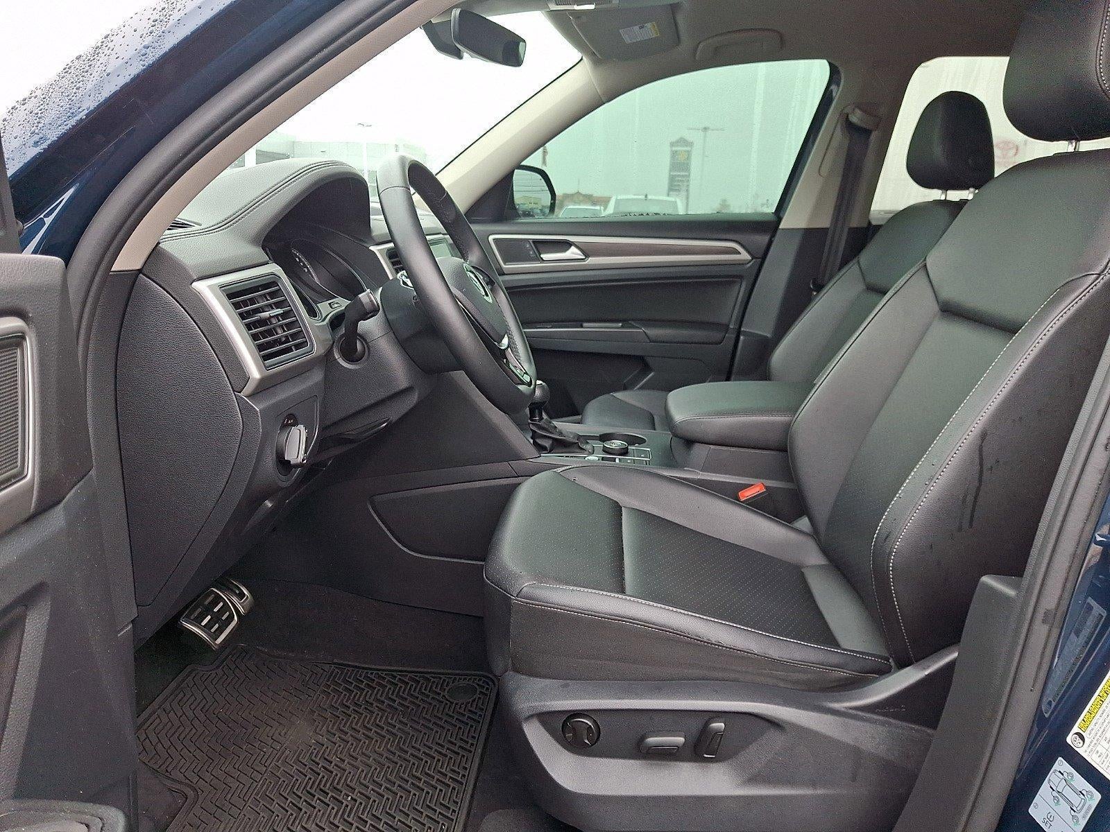 2020 Volkswagen Atlas 3.6L V6 SE w/Technology R-Line 4MOTION