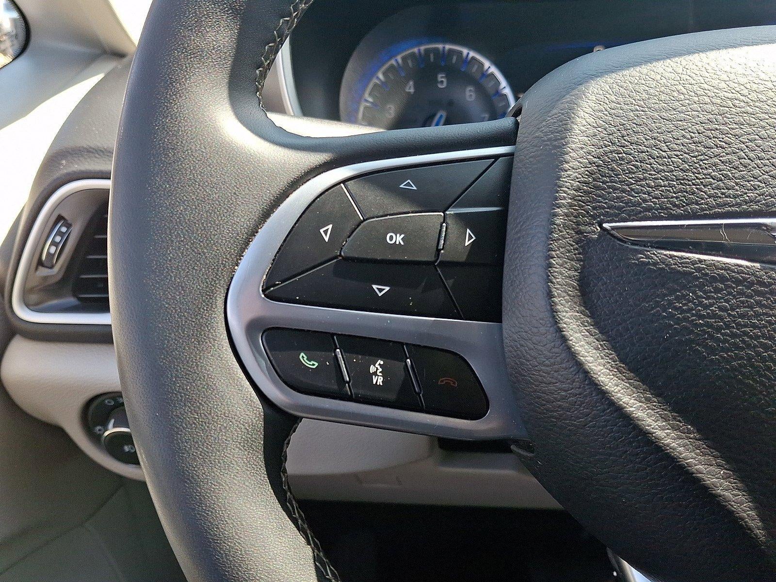 2024 Chrysler Pacifica Touring L FWD