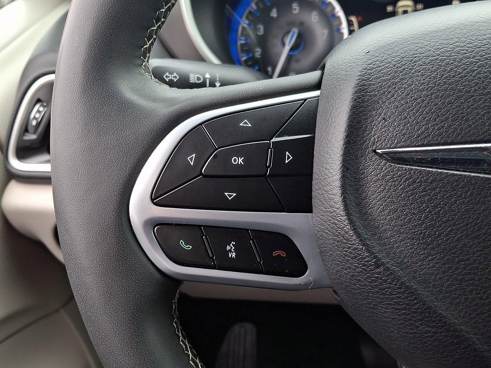 2024 Chrysler Pacifica Touring L FWD