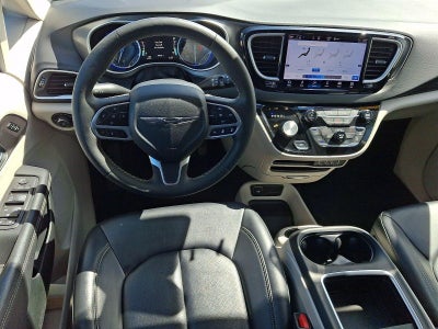 2024 Chrysler Pacifica Touring L FWD