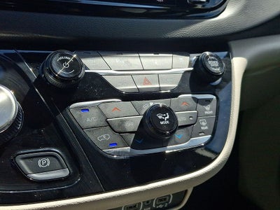 2024 Chrysler Pacifica Touring L FWD