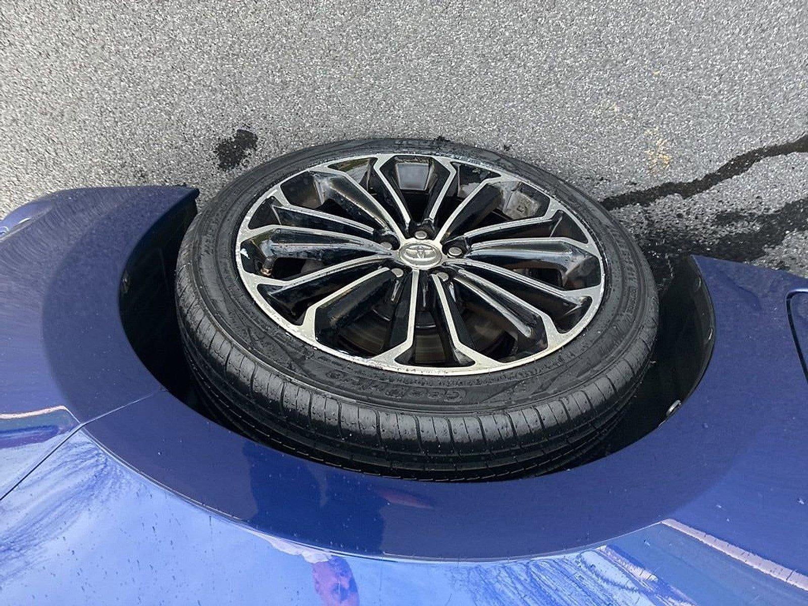 2016 Toyota Corolla 4dr Sdn Man L (Natl)