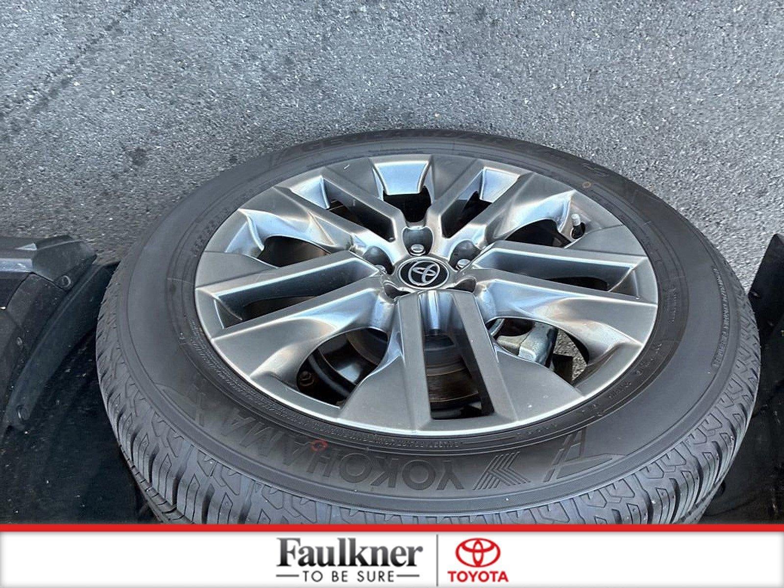 2022 Toyota RAV4 XLE Premium AWD (Natl)