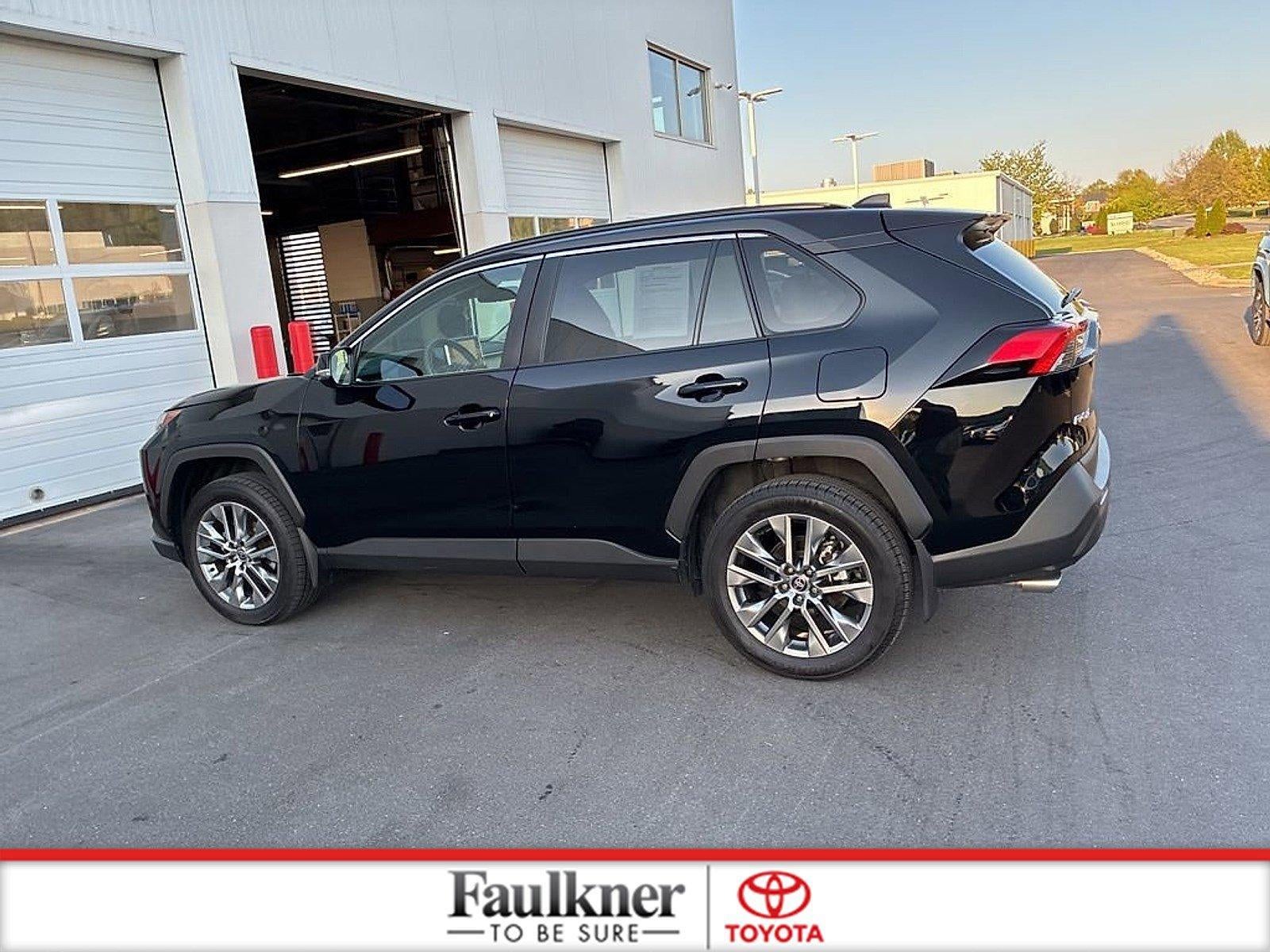 2022 Toyota RAV4 XLE Premium AWD (Natl)