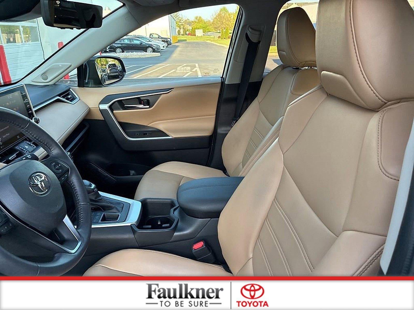 2022 Toyota RAV4 XLE Premium AWD (Natl)