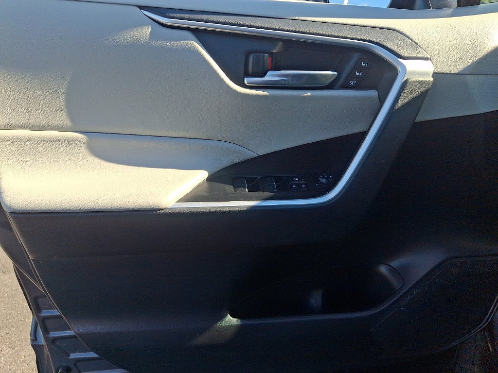 2023 Toyota RAV4 XLE Premium CERTIFIED
