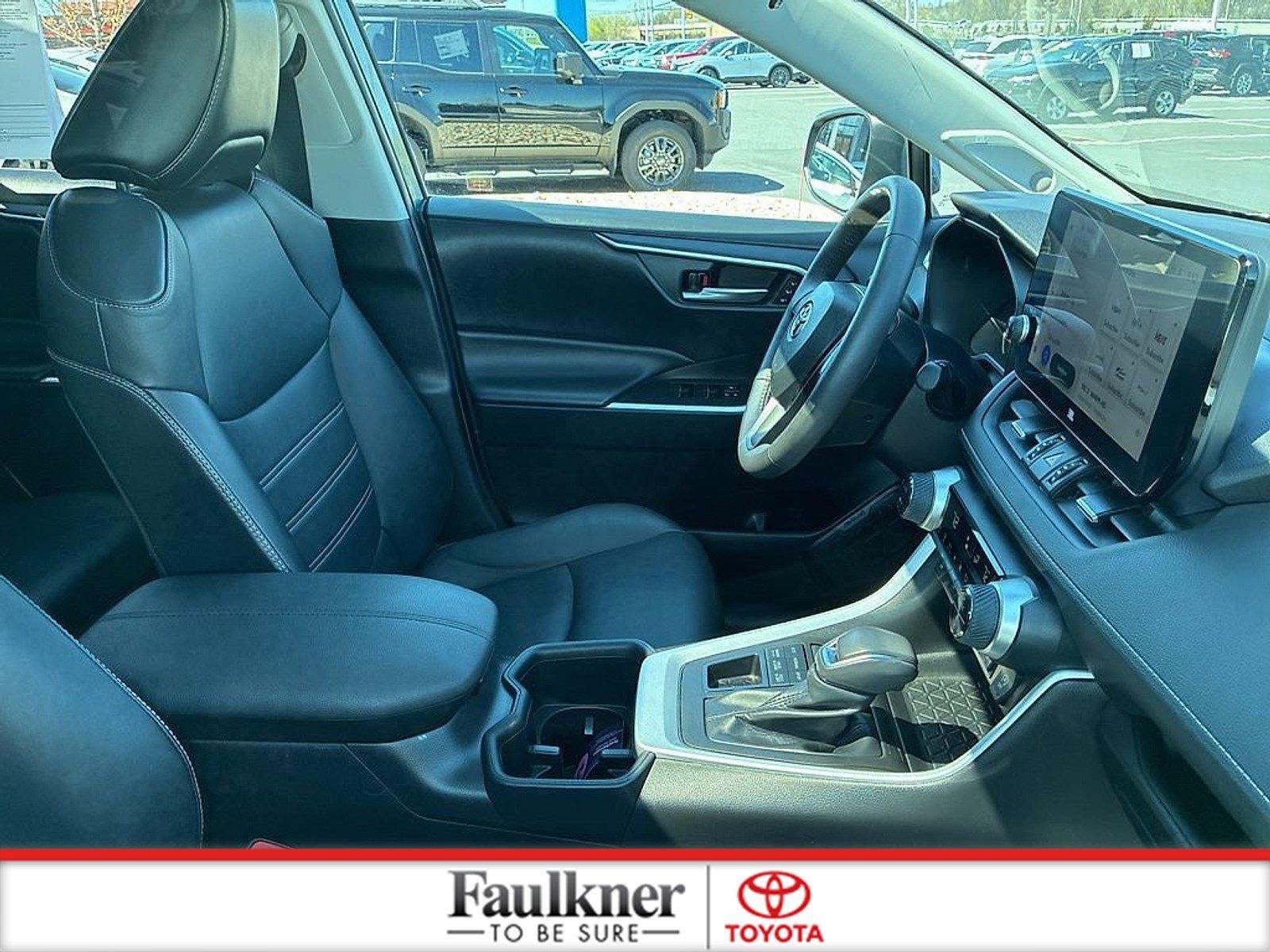 2023 Toyota RAV4 XLE Premium AWD (Natl)