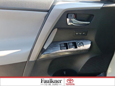 2017 Toyota RAV4 Platinum AWD (Natl)
