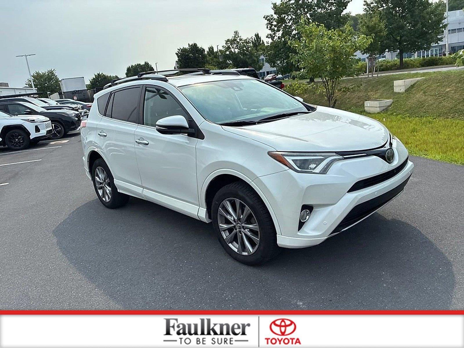 2017 Toyota RAV4 Platinum AWD (Natl)