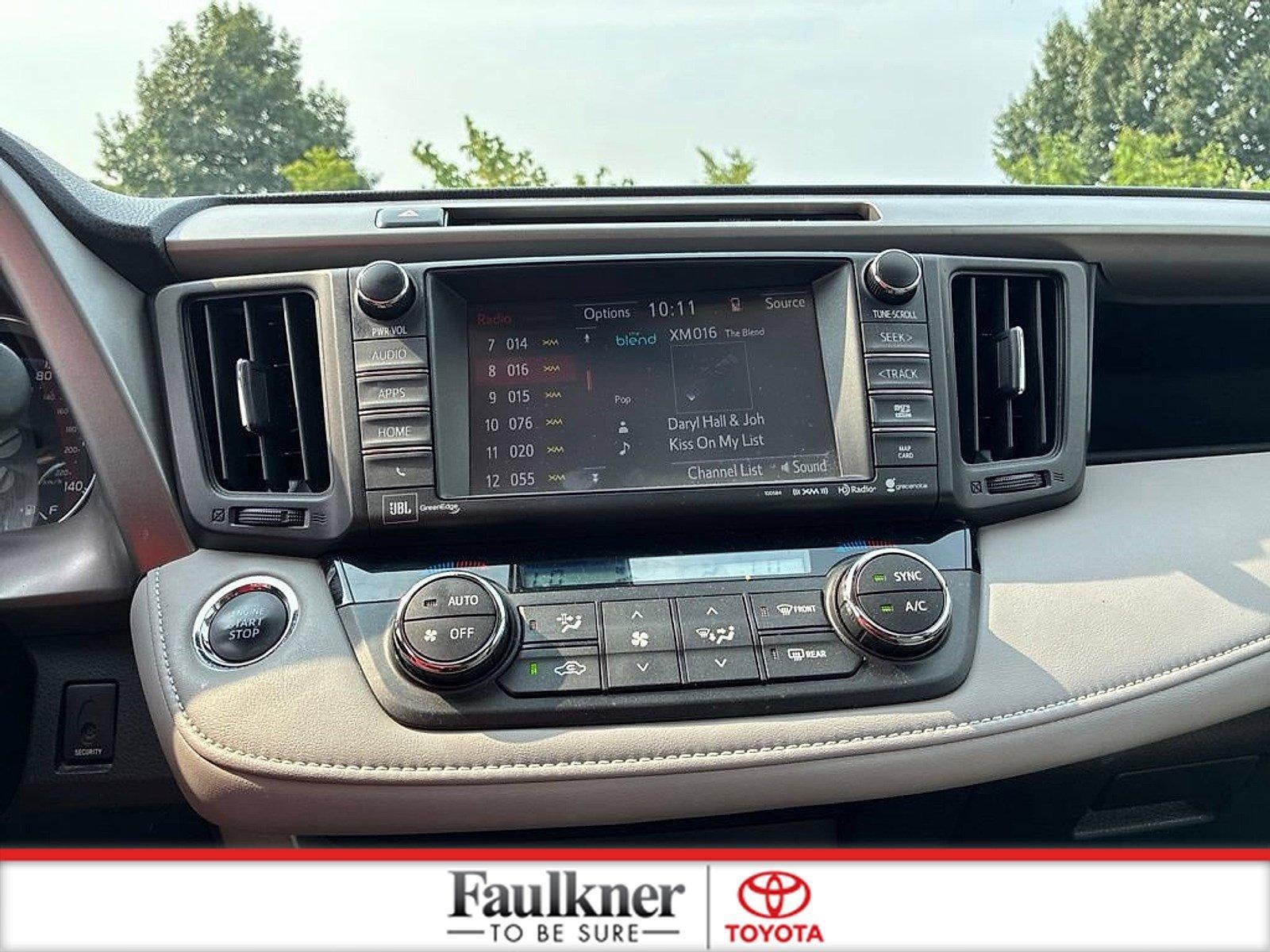 2017 Toyota RAV4 Platinum AWD (Natl)