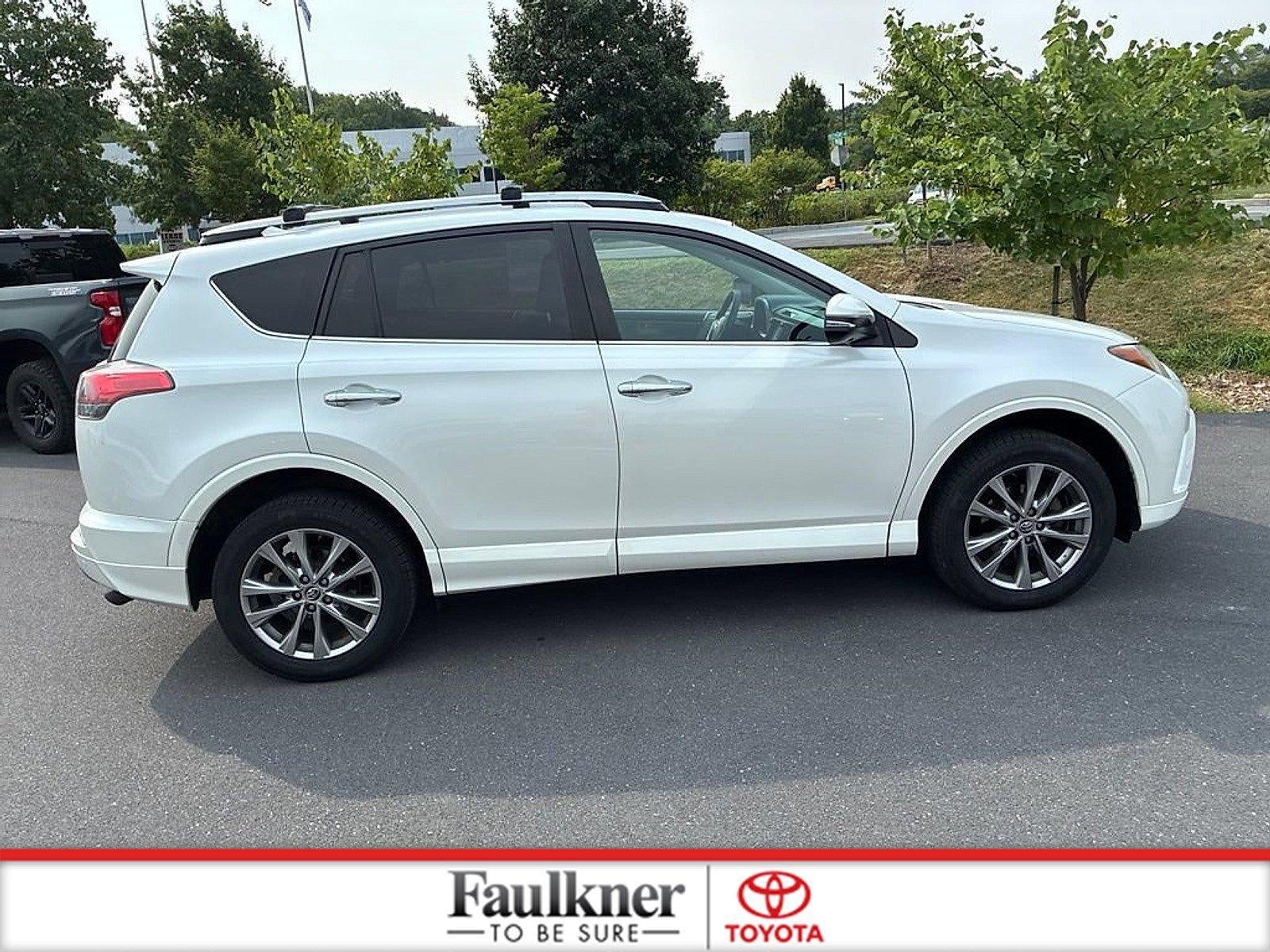 2017 Toyota RAV4 Platinum AWD (Natl)