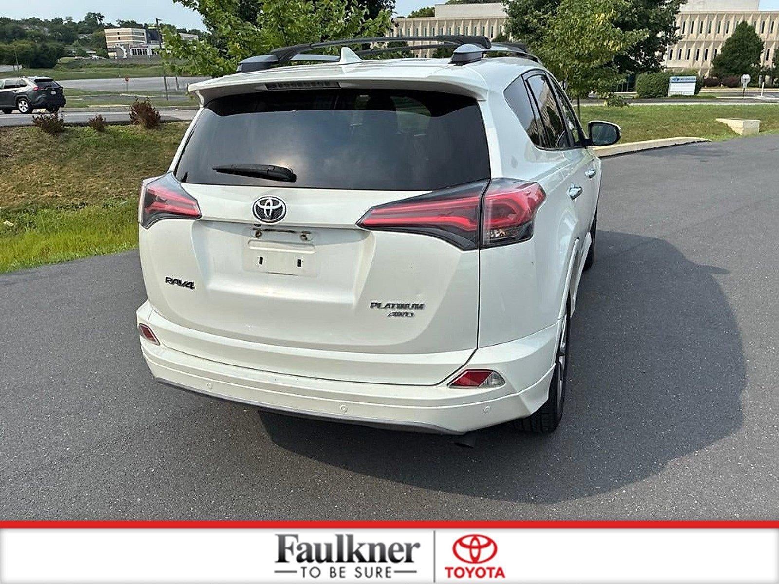 2017 Toyota RAV4 Platinum AWD (Natl)