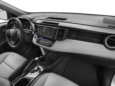 2017 Toyota RAV4 Platinum AWD (Natl)