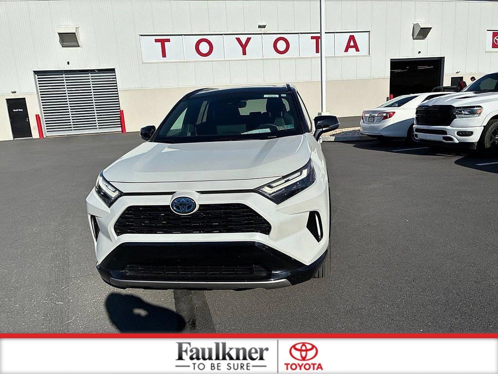 2024 Toyota RAV4 Hybrid XSE AWD (Natl)