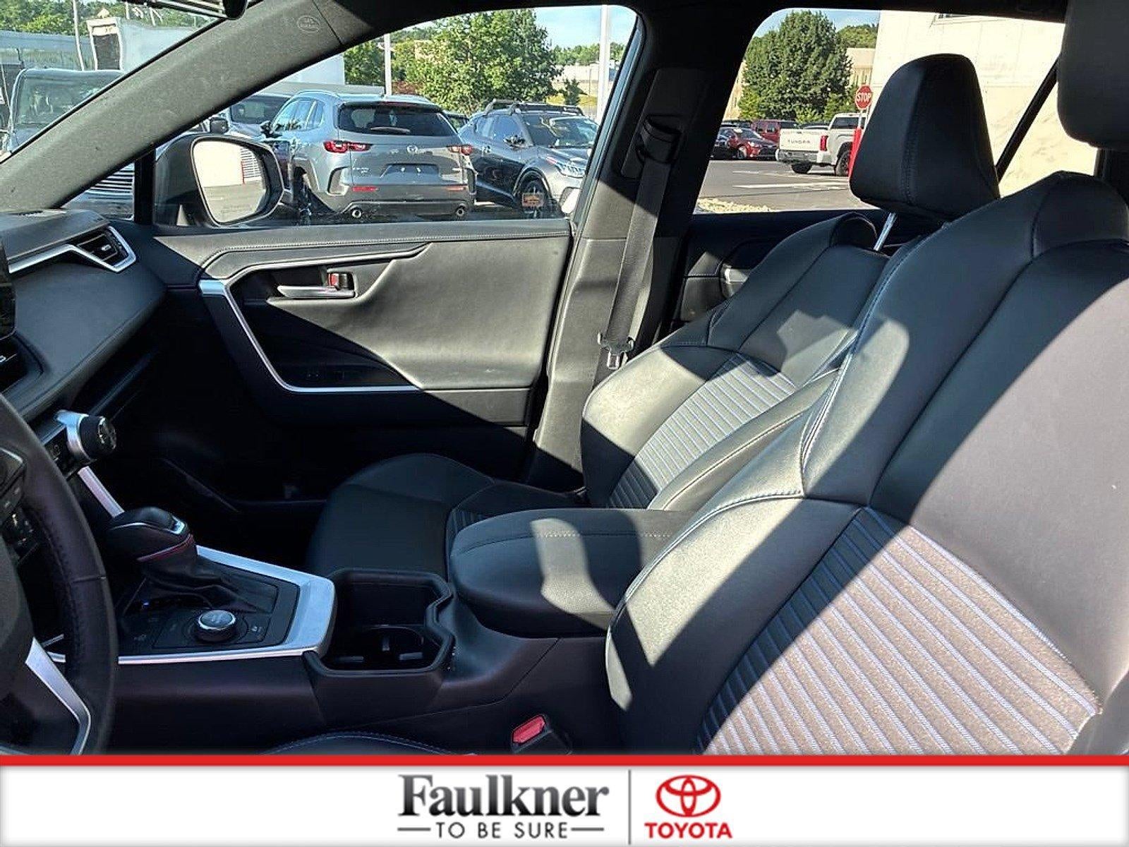 2024 Toyota RAV4 Hybrid XSE AWD (Natl)
