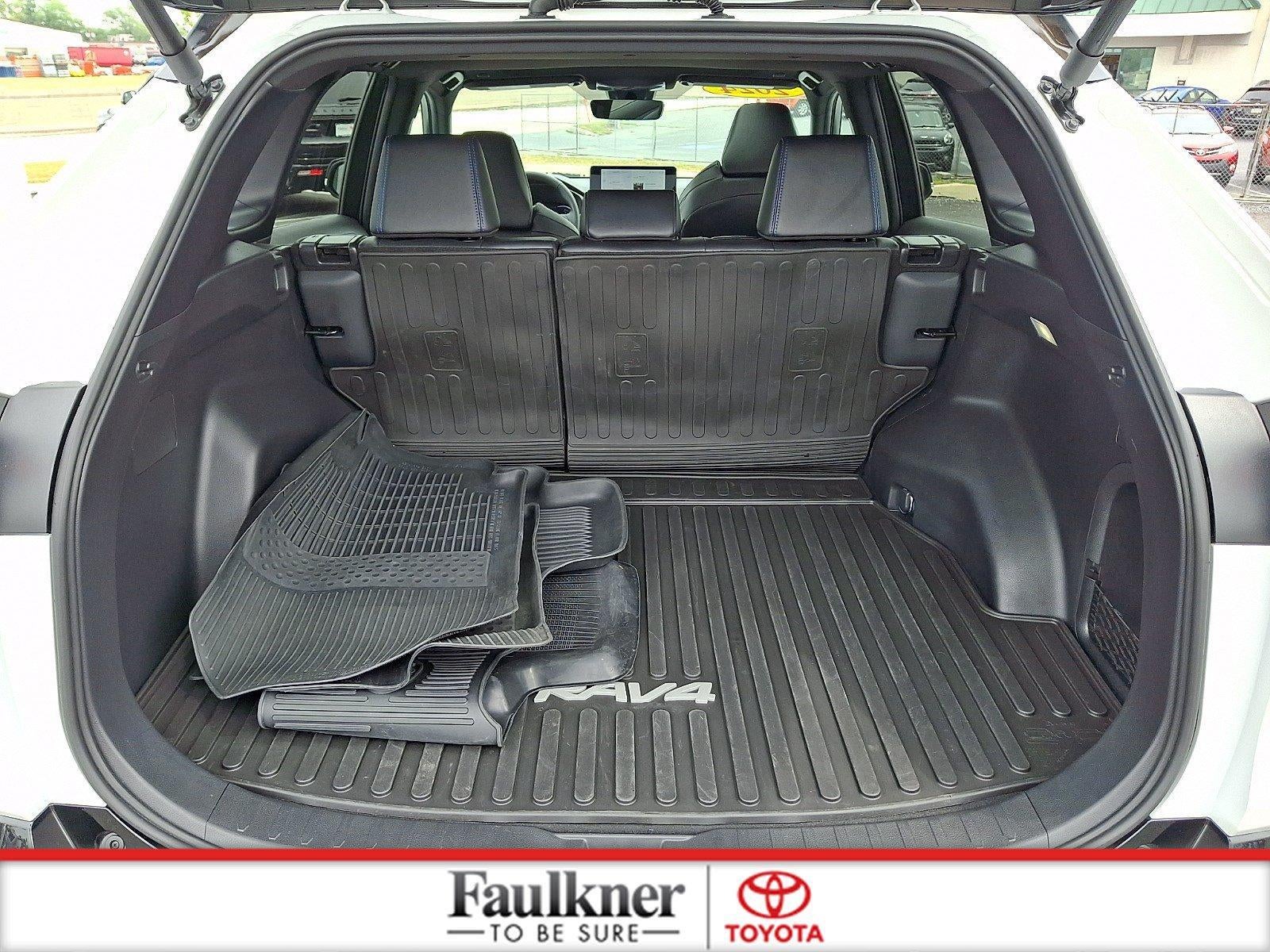 2024 Toyota RAV4 Hybrid XSE AWD (Natl)