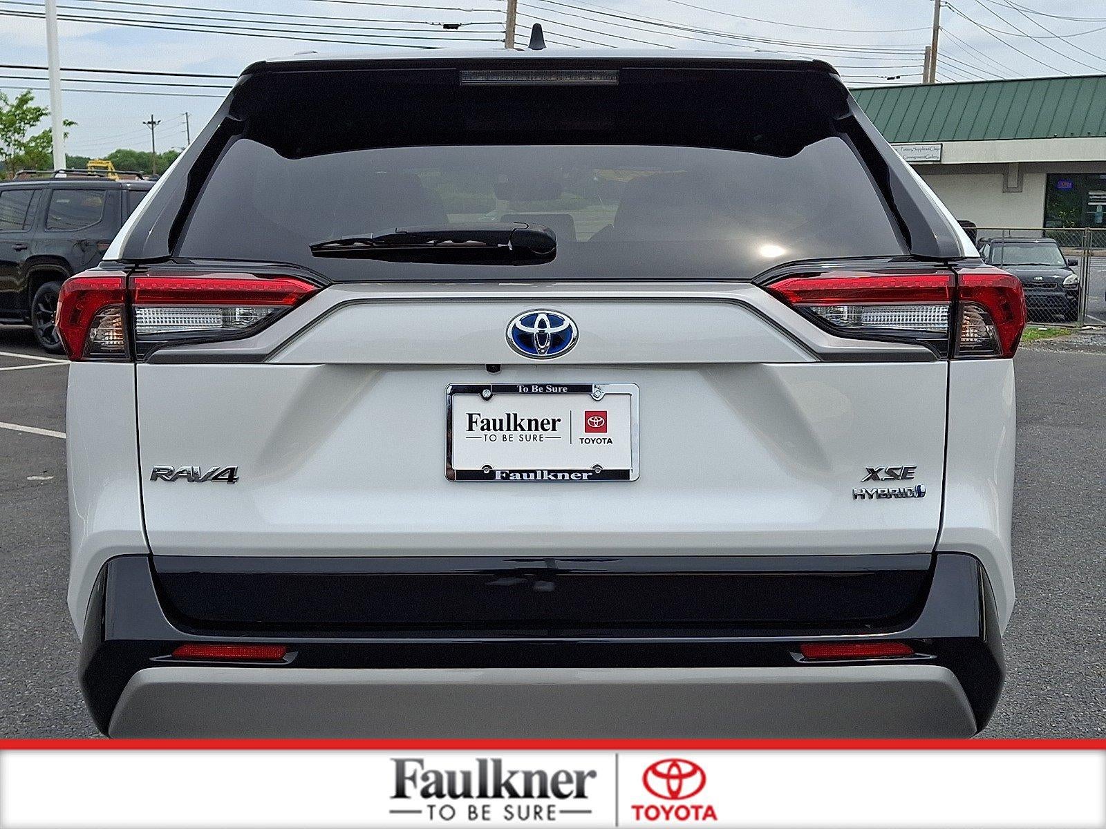 2024 Toyota RAV4 Hybrid XSE AWD (Natl)