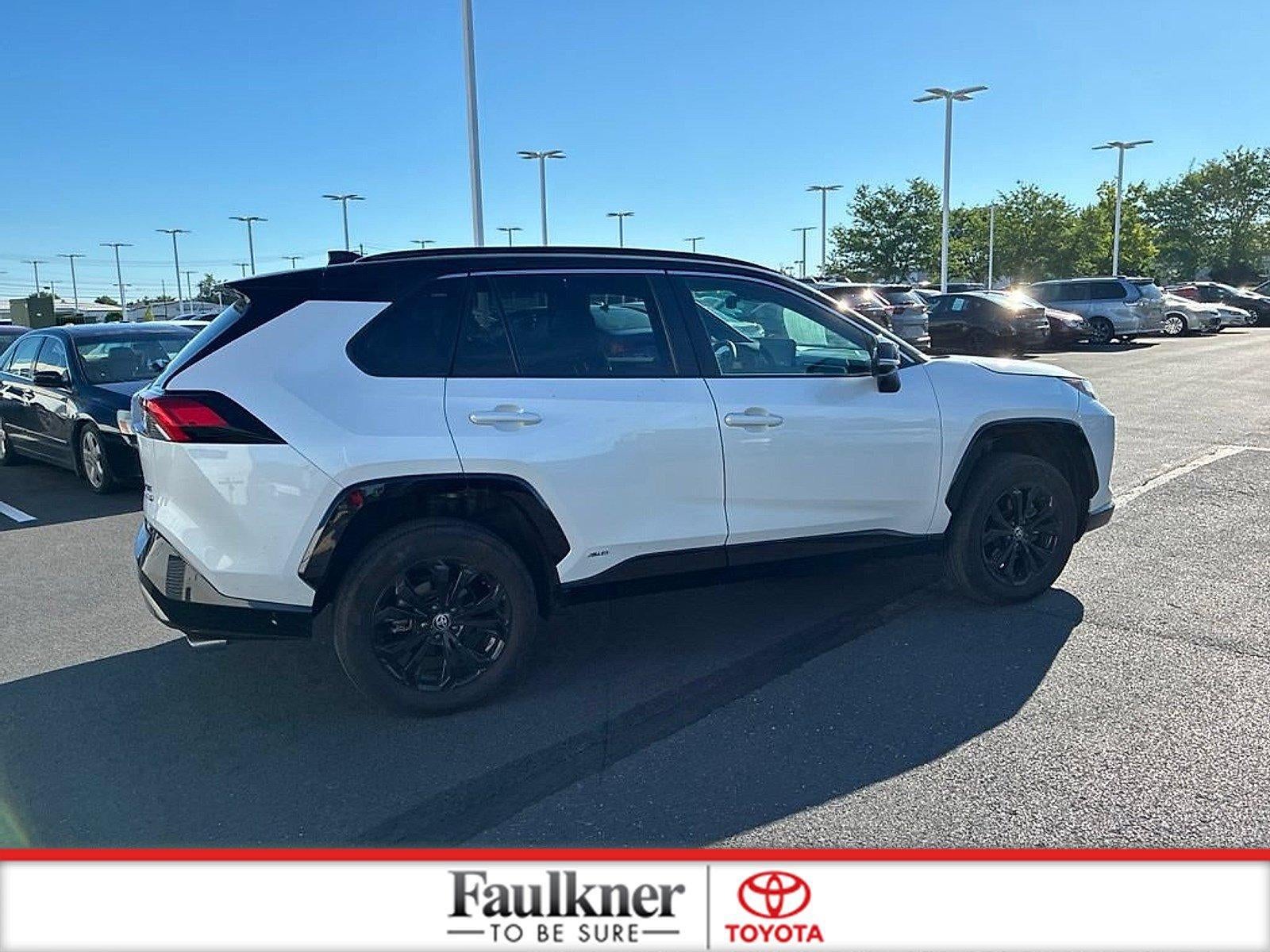2024 Toyota RAV4 Hybrid XSE AWD (Natl)