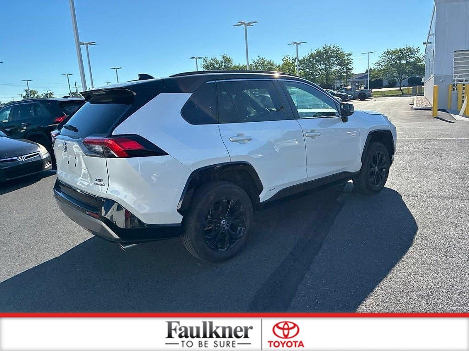 2024 Toyota RAV4 Hybrid XSE AWD (Natl)