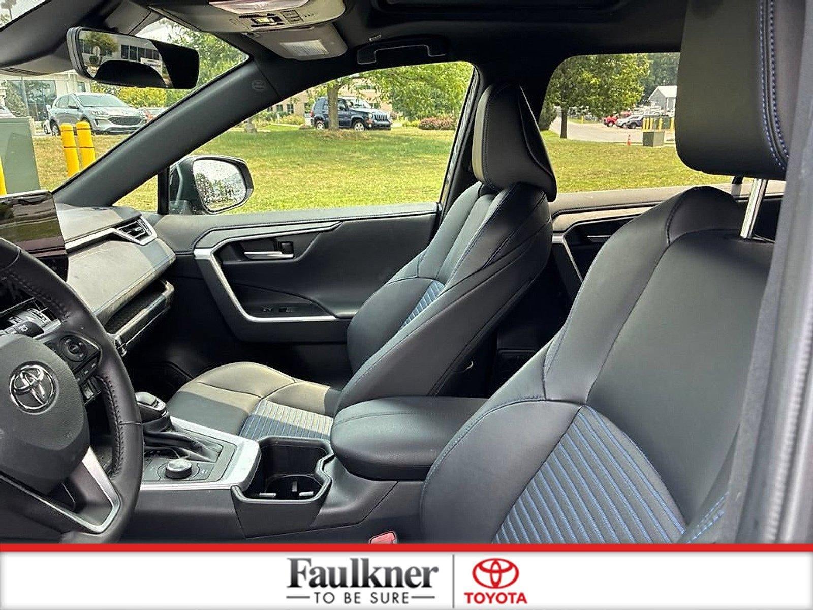 2024 Toyota RAV4 Hybrid XSE AWD (Natl)