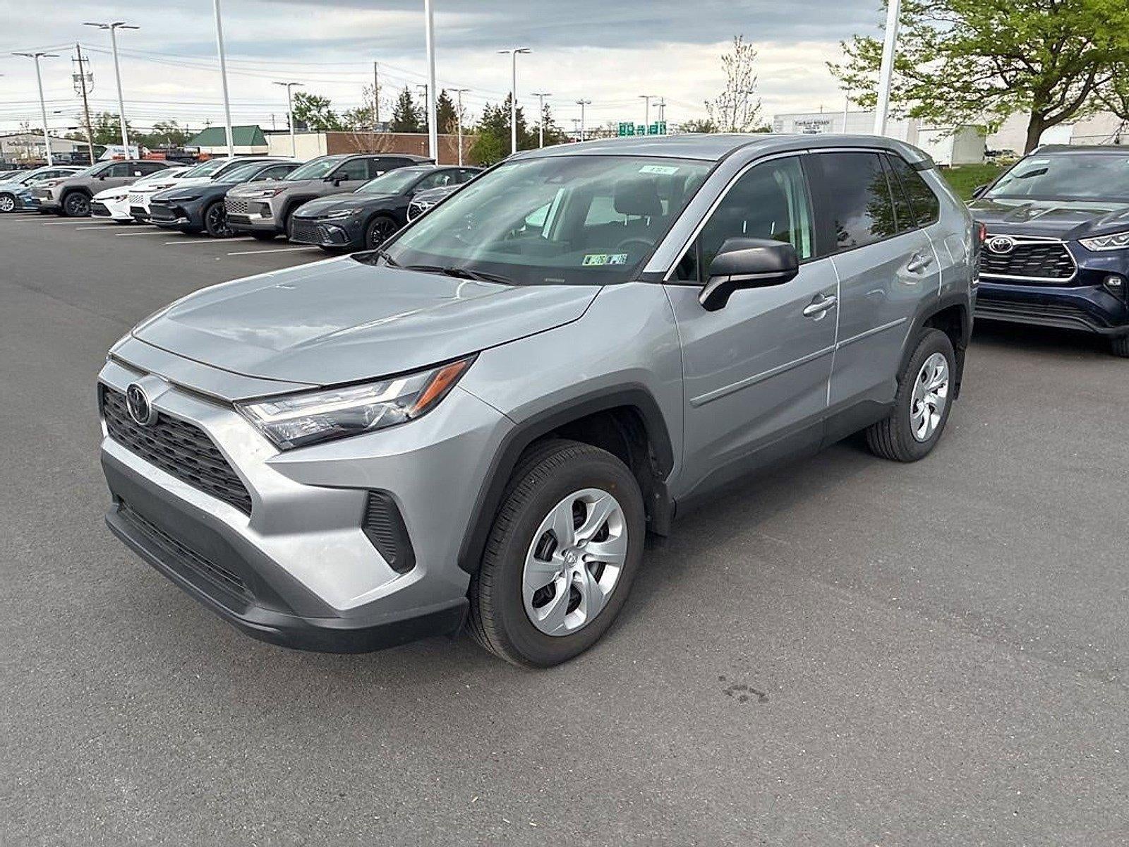 2025 Toyota RAV4 LE AWD (Natl)