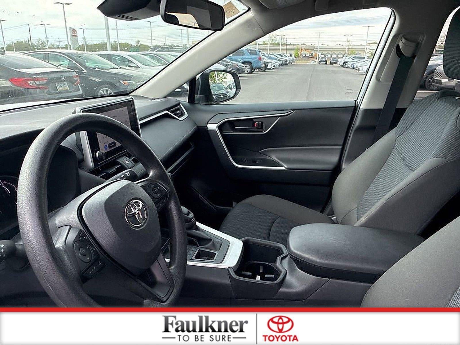 2025 Toyota RAV4 LE AWD (Natl)