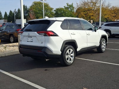 2023 Toyota RAV4 LE