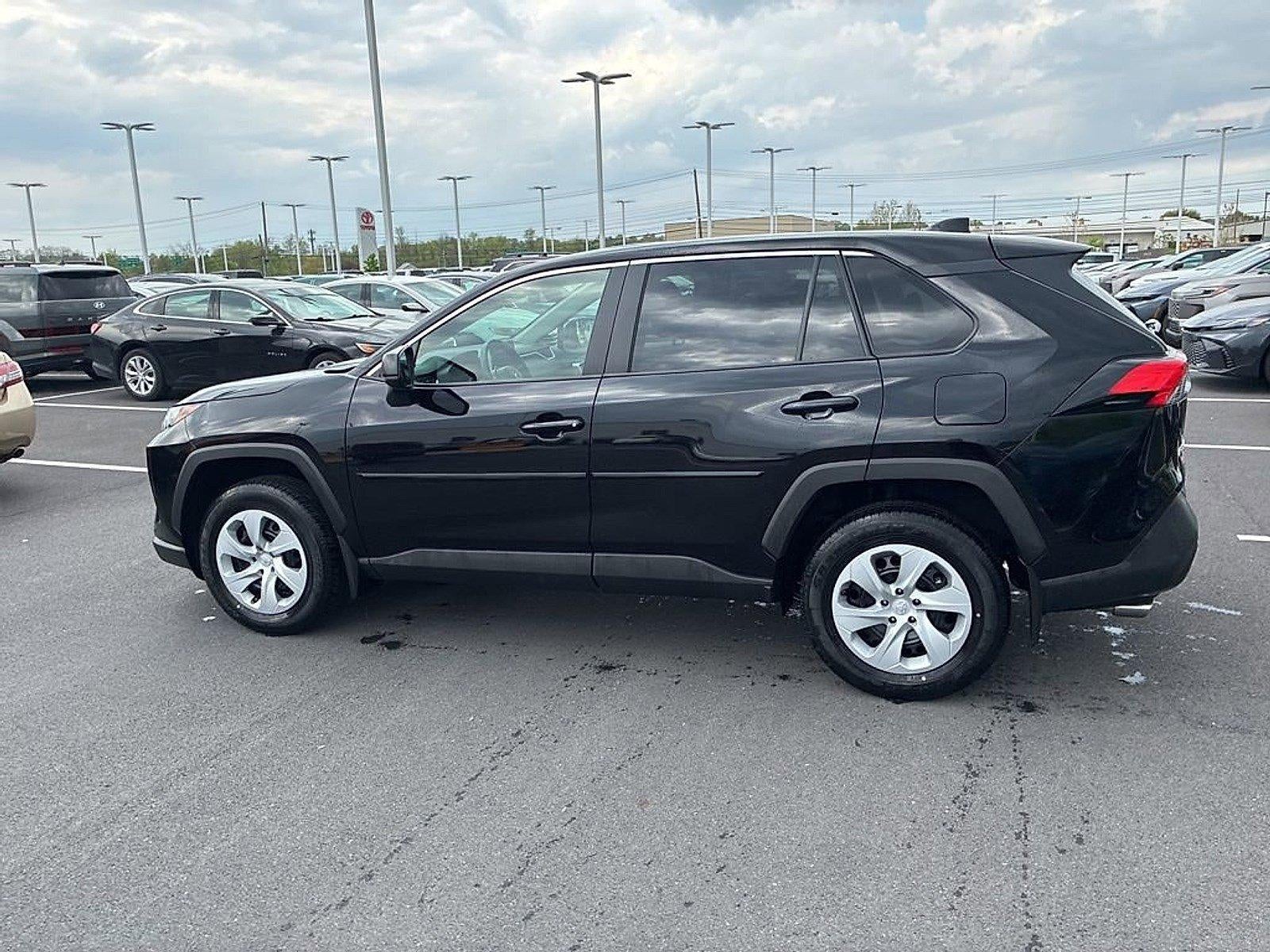 2025 Toyota RAV4 LE AWD (Natl)