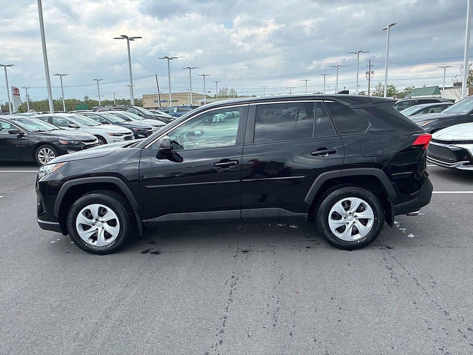 2025 Toyota RAV4 LE AWD (Natl)