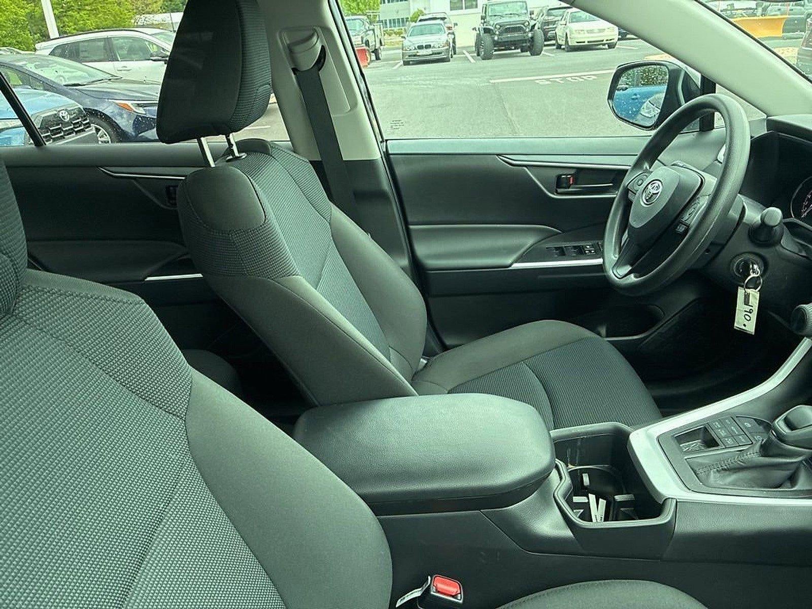 2025 Toyota RAV4 LE AWD (Natl)