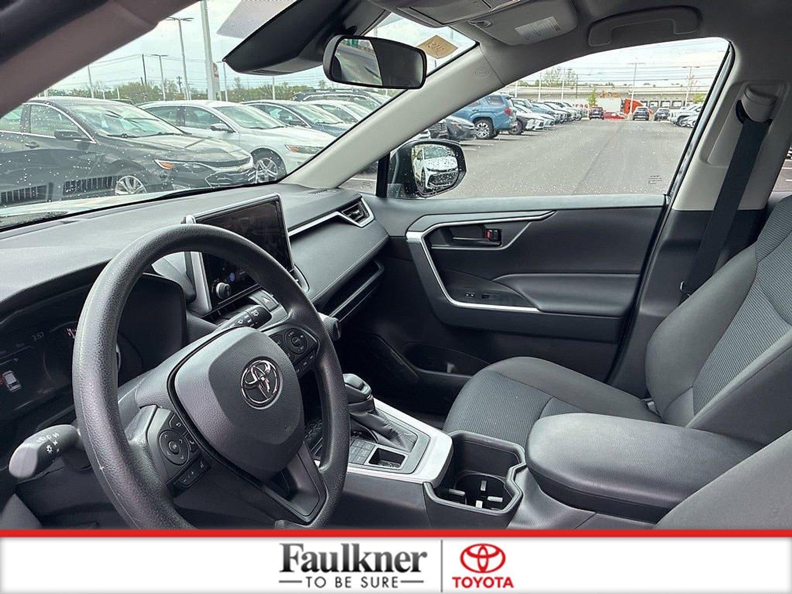 2025 Toyota RAV4 LE AWD (Natl)