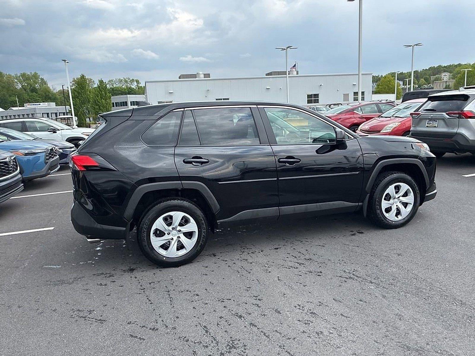 2025 Toyota RAV4 LE AWD (Natl)