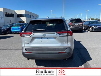 2020 Toyota RAV4 LE AWD (Natl)