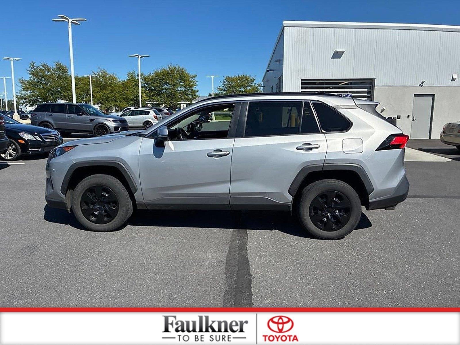 2020 Toyota RAV4 LE AWD (Natl)