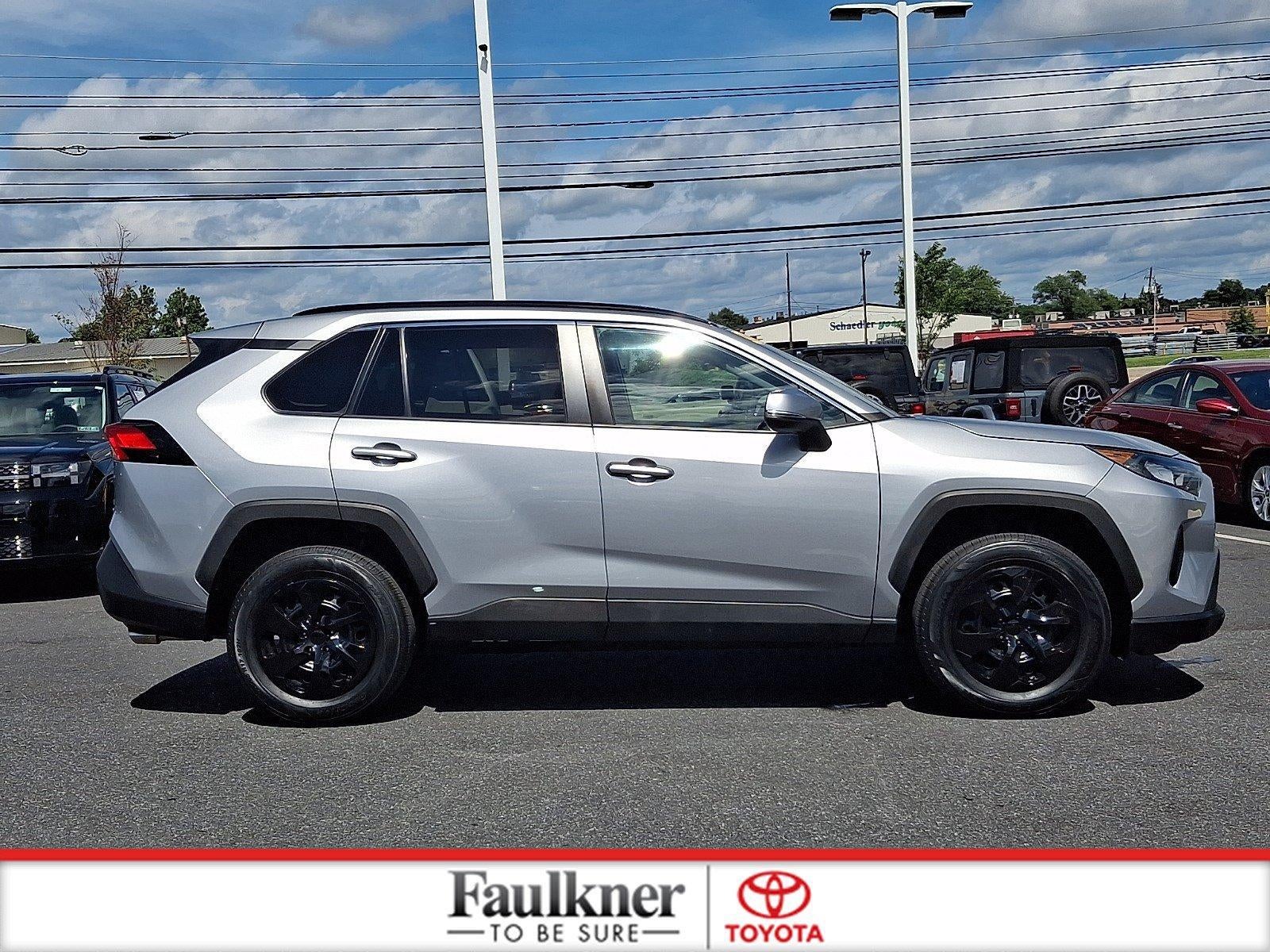 2020 Toyota RAV4 LE AWD (Natl)