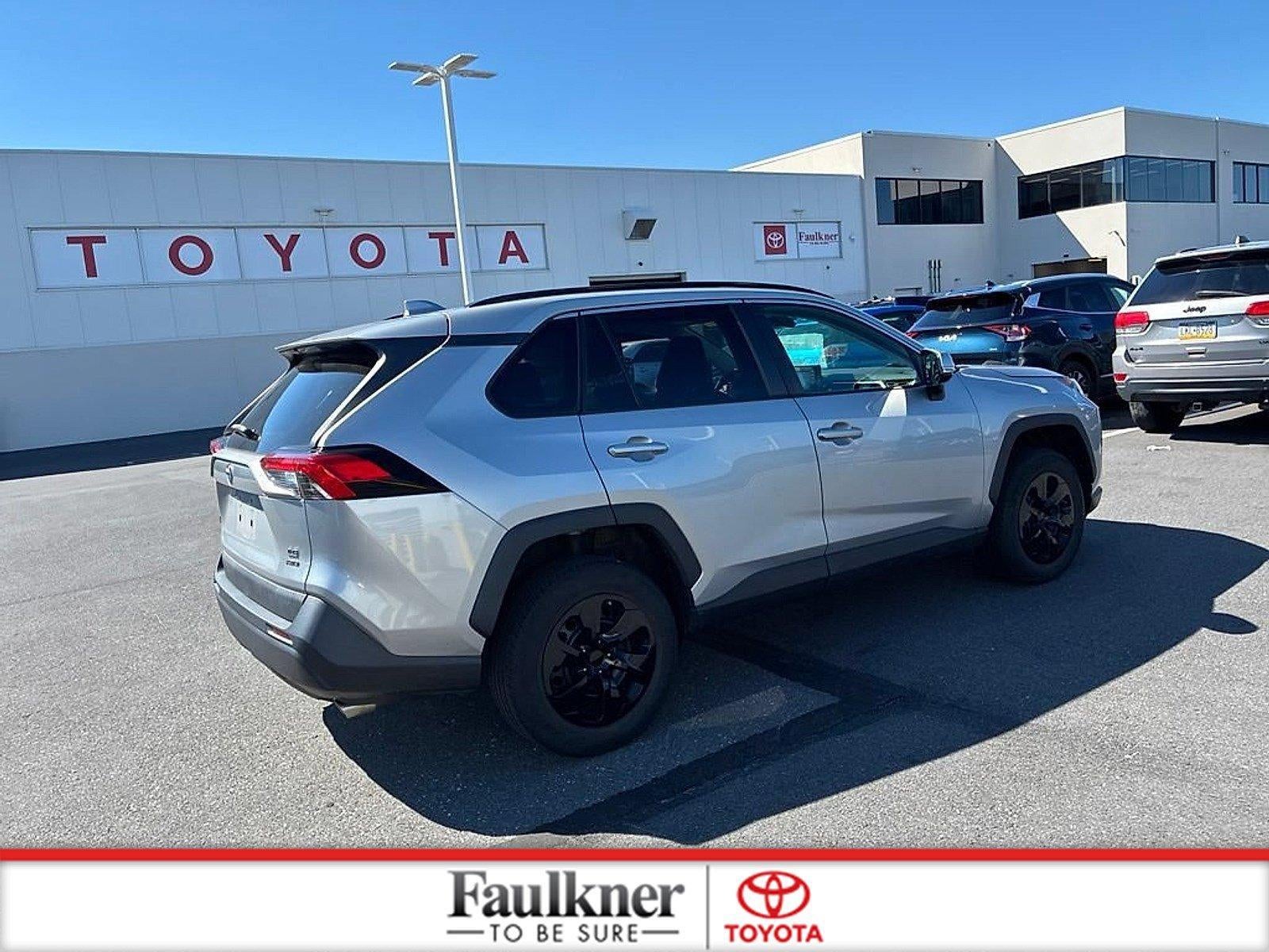2020 Toyota RAV4 LE AWD (Natl)
