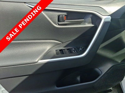 2019 Toyota RAV4 Hybrid LE AWD (Natl)