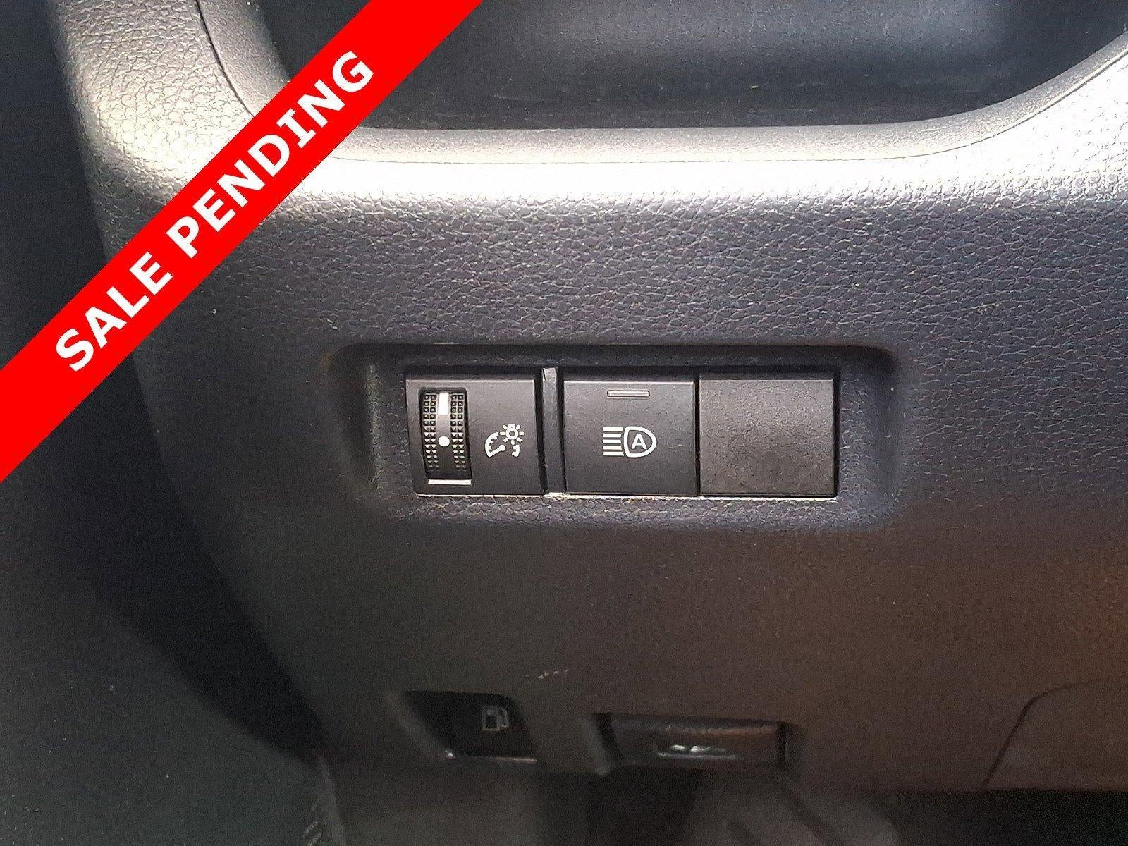 2019 Toyota RAV4 Hybrid LE AWD (Natl)