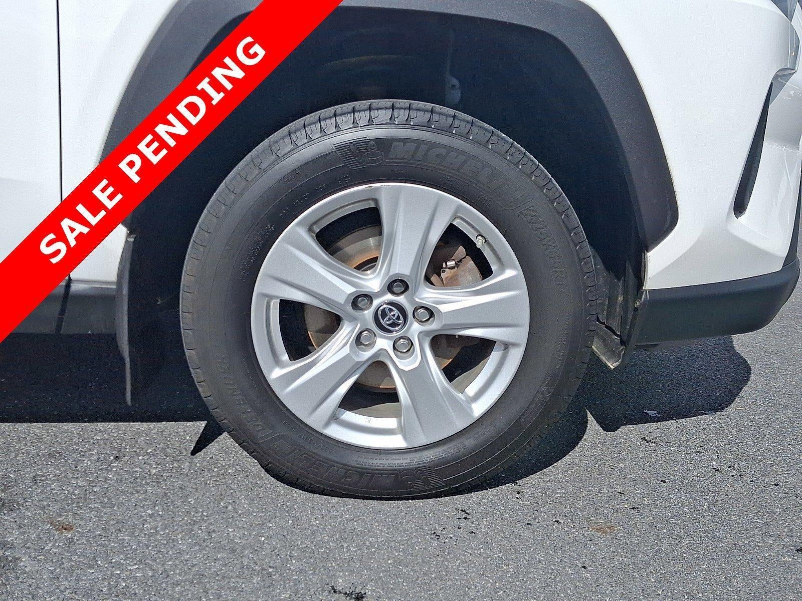 2019 Toyota RAV4 Hybrid LE AWD (Natl)