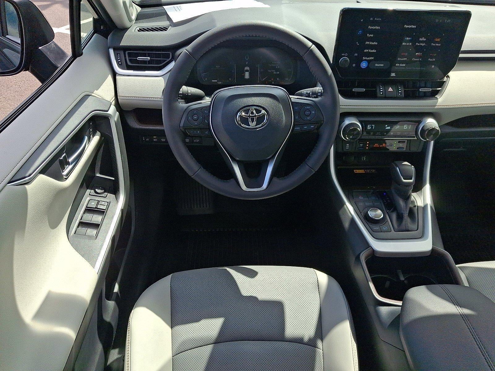 2025 Toyota RAV4 Limited AWD (GS)