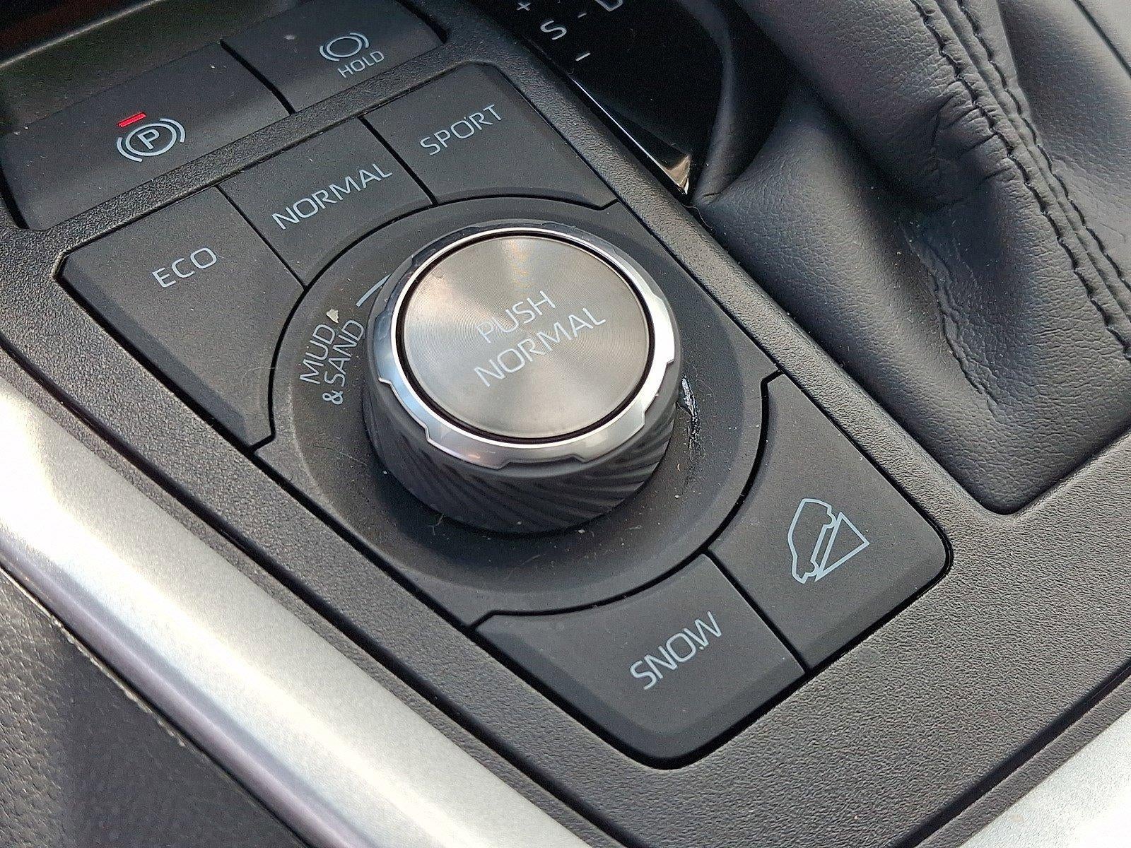 2025 Toyota RAV4 Limited AWD (GS)