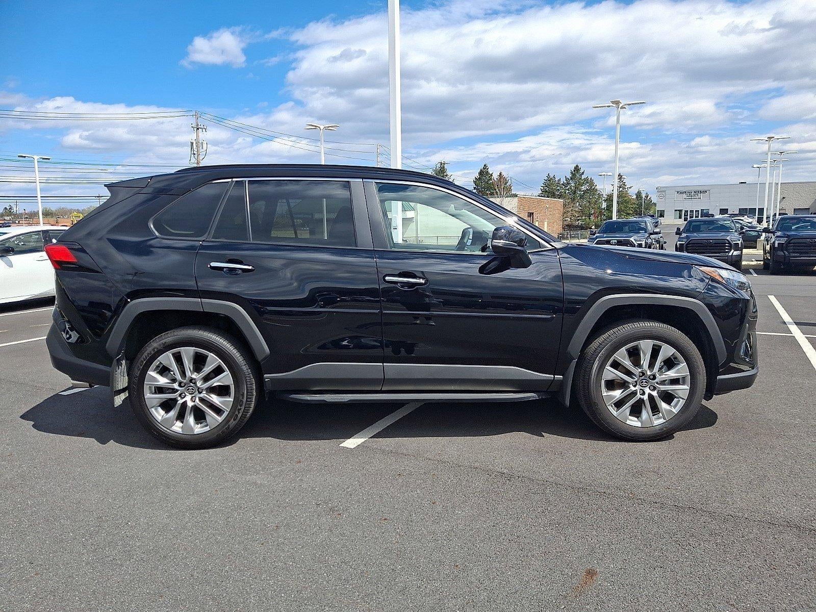 2025 Toyota RAV4 Limited AWD (GS)