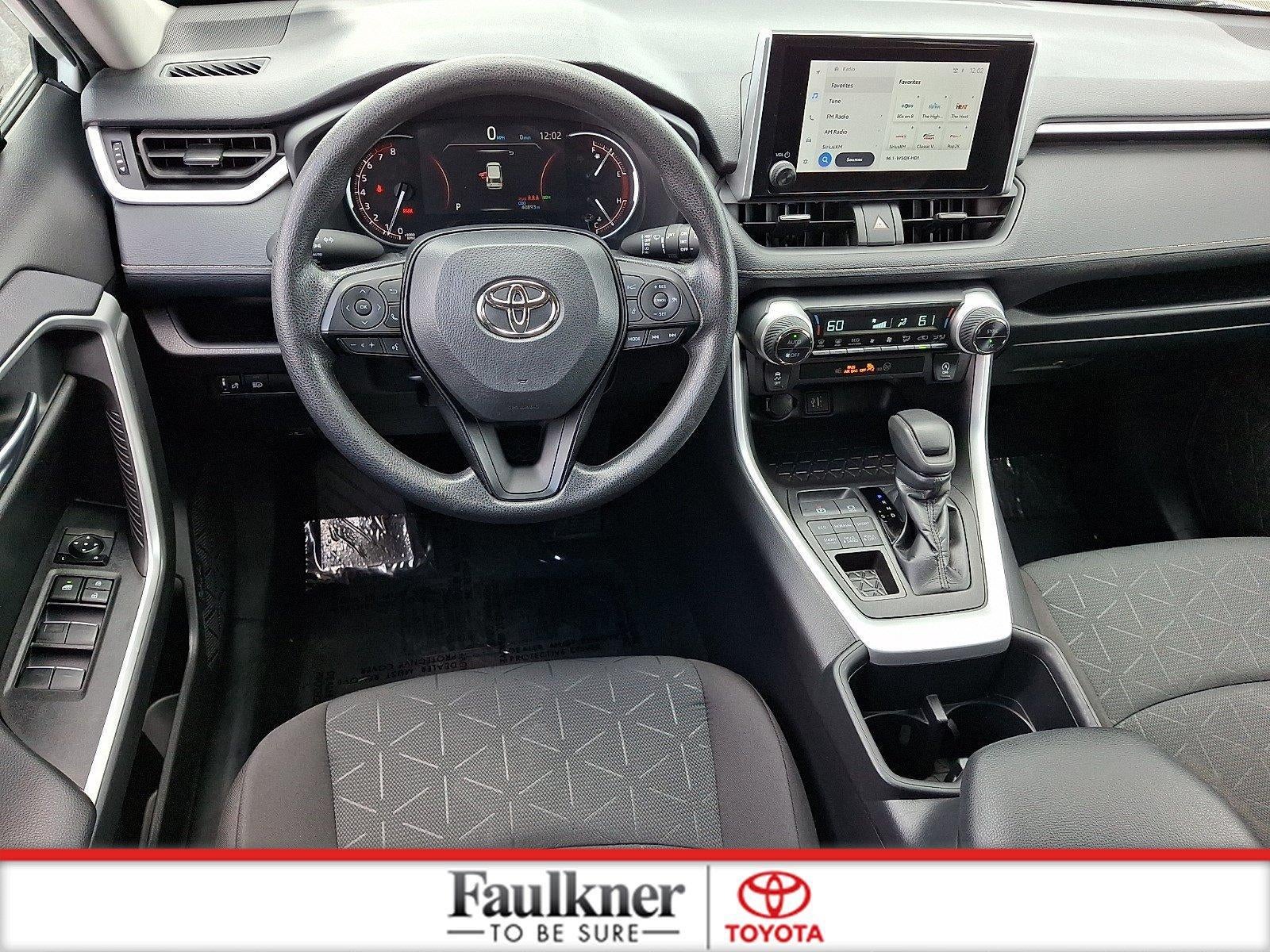 2025 Toyota RAV4 XLE AWD (Natl)