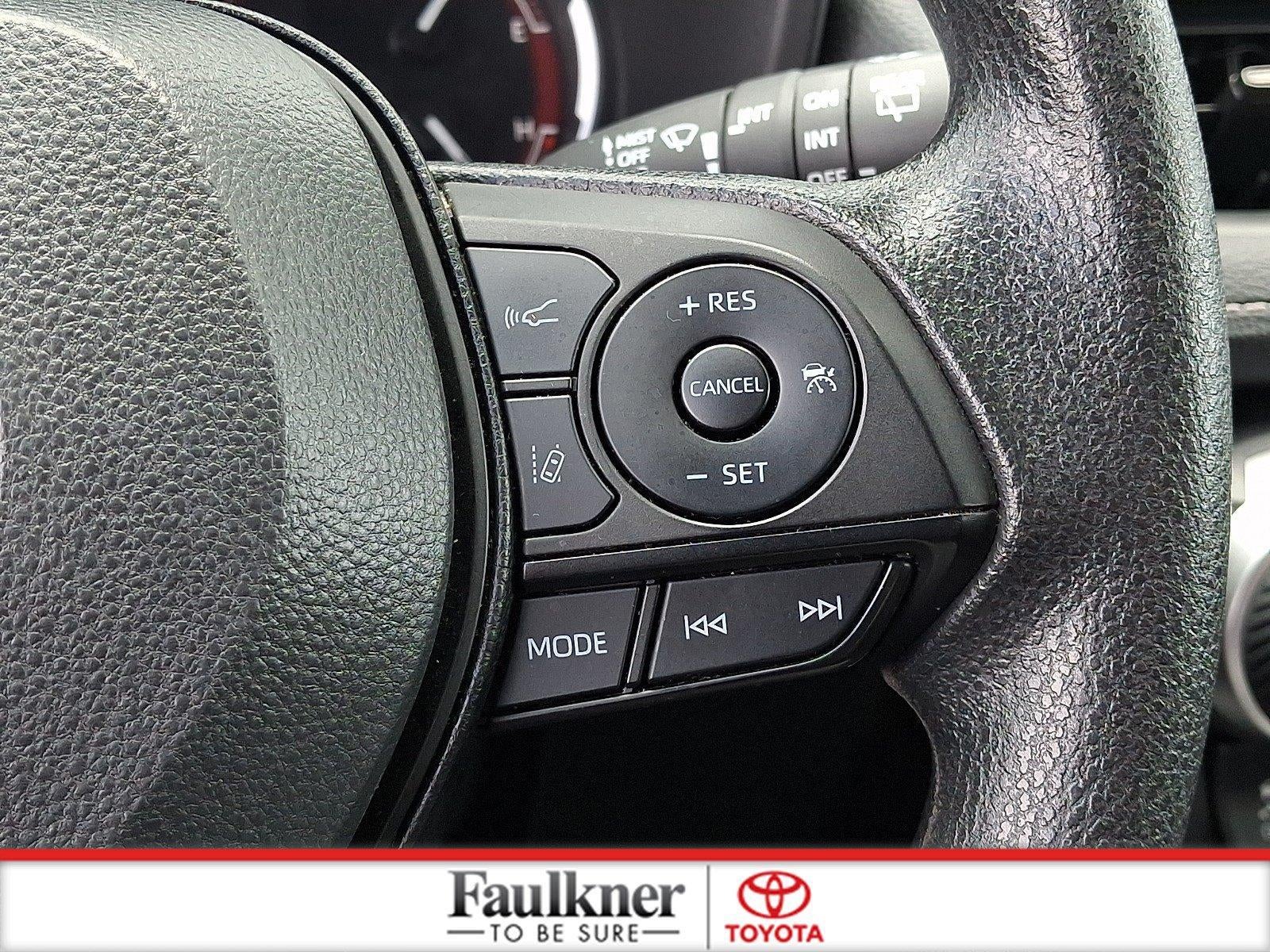 2025 Toyota RAV4 XLE AWD (Natl)