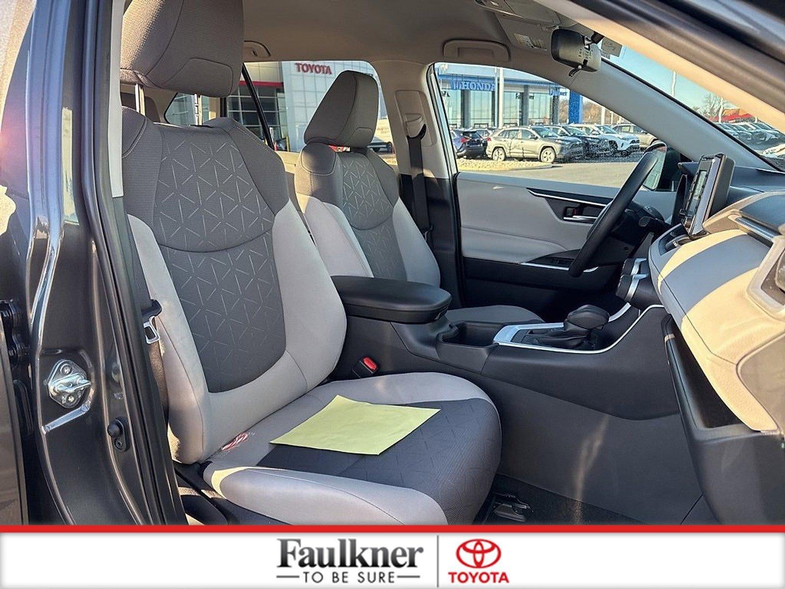 2022 Toyota RAV4 XLE AWD (Natl)