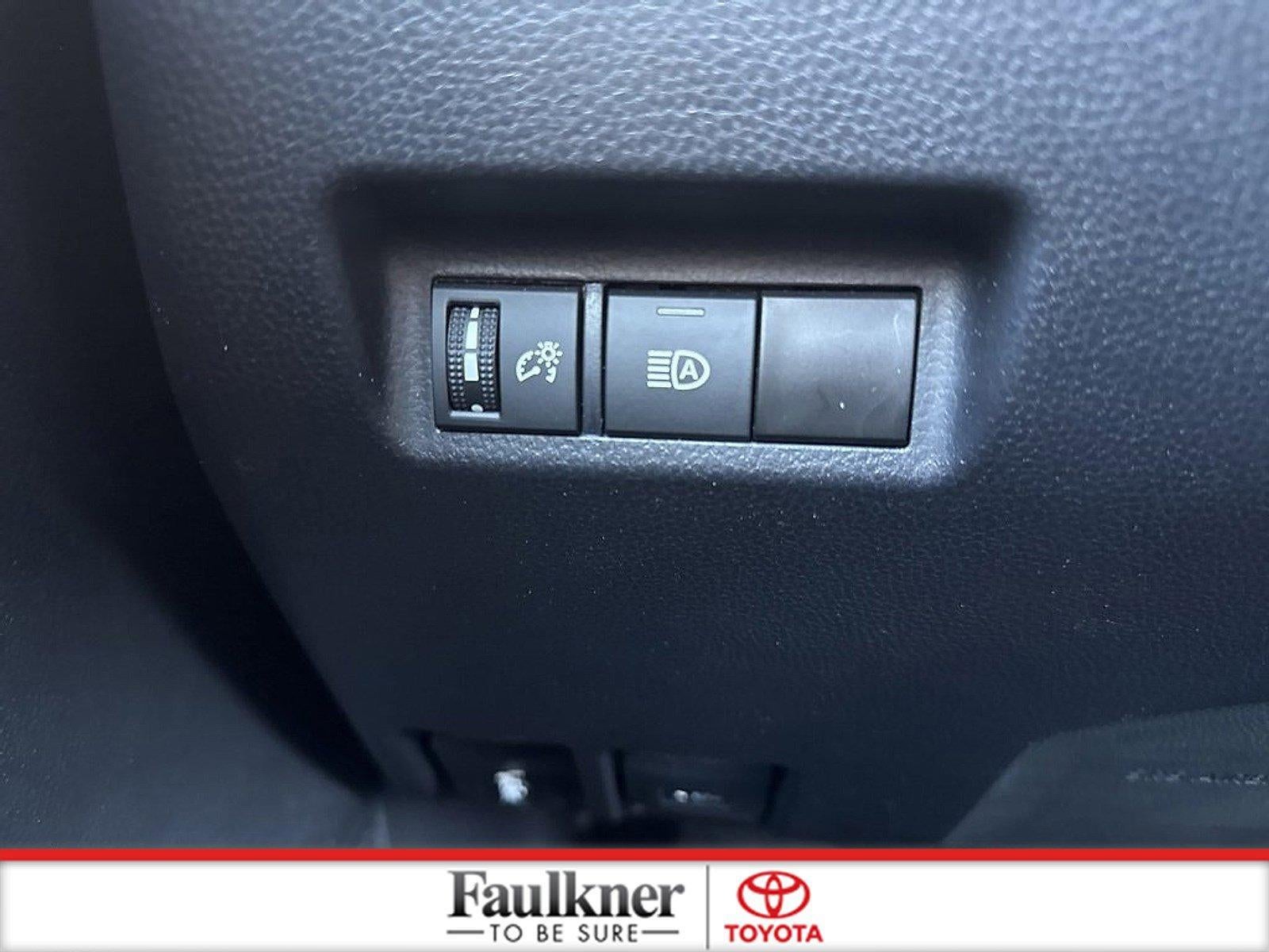 2022 Toyota RAV4 XLE AWD (Natl)