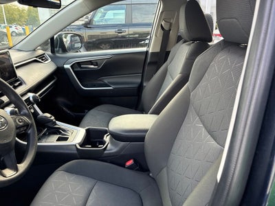 2025 Toyota RAV4 XLE CERTIFIED