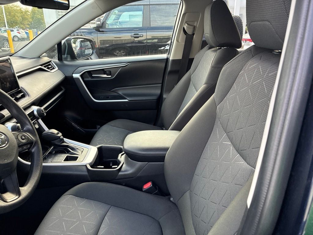2025 Toyota RAV4 XLE CERTIFIED